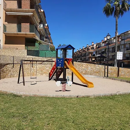 Apartament En La Playa De Les Cases De *